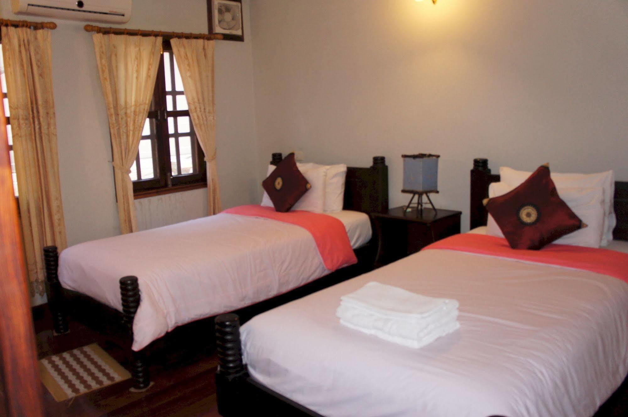 Phounsab Guesthouse Luang Prabang Dış mekan fotoğraf