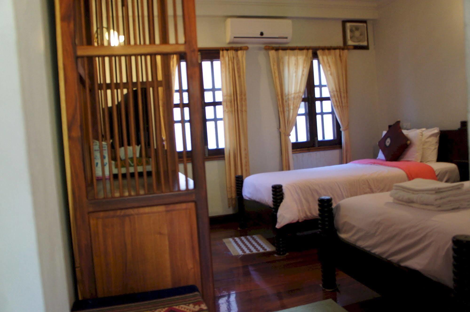 Phounsab Guesthouse Luang Prabang Dış mekan fotoğraf